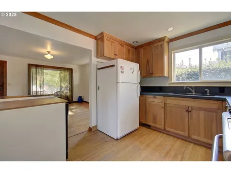 911 9th Street Oregon City OR 97045