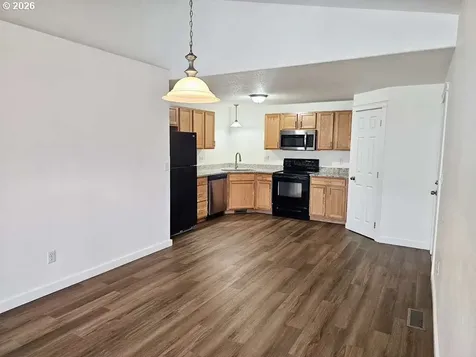 857 SE Maliah Avenue Madras OR 97741