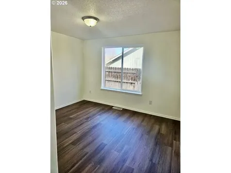 857 SE Maliah Avenue Madras OR 97741