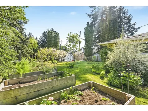 13334 SE Clay Street Portland OR 97233