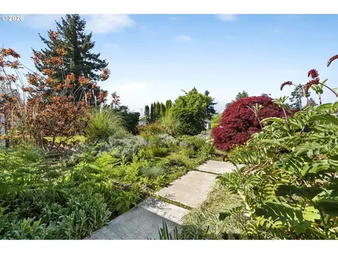 13334 SE Clay Street Portland OR 97233