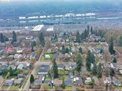 9940 N Ivanhoe Street Portland OR 97203