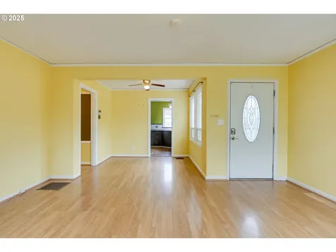 2702 SE 81st Avenue Portland OR 97206