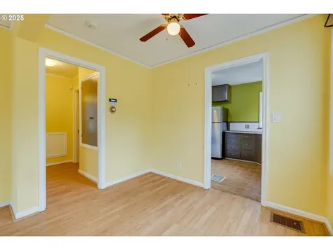 2702 SE 81st Avenue Portland OR 97206