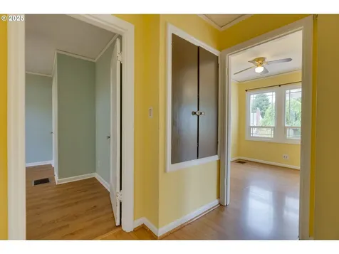 2702 SE 81st Avenue Portland OR 97206