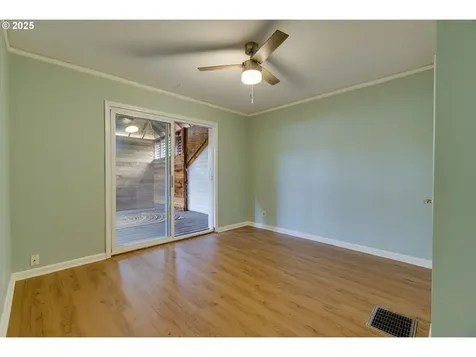 2702 SE 81st Avenue Portland OR 97206