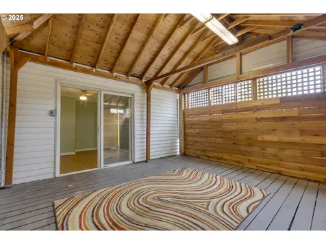 2702 SE 81st Avenue Portland OR 97206