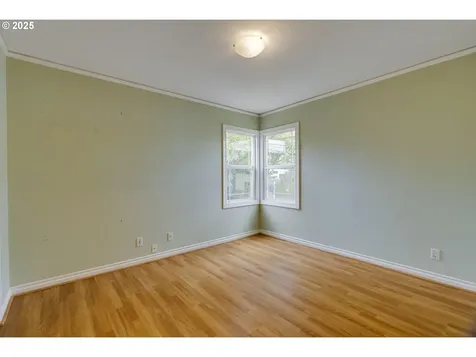 2702 SE 81st Avenue Portland OR 97206