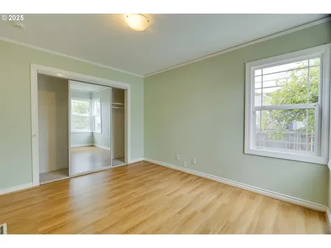 2702 SE 81st Avenue Portland OR 97206
