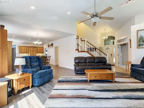 3249 NE Emme Street Mcminnville OR 97128