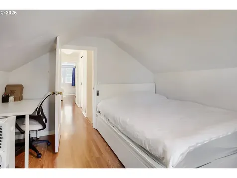 116 S Gibbs Street Portland OR 97239