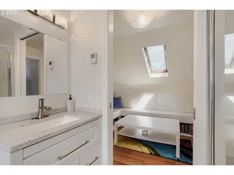 116 S Gibbs Street Portland OR 97239