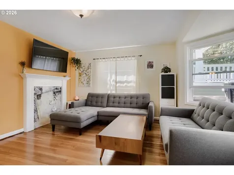 116 S Gibbs Street Portland OR 97239