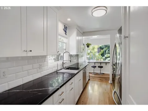 116 S Gibbs Street Portland OR 97239