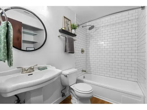 6327 SE 63rd Avenue Portland OR 97206