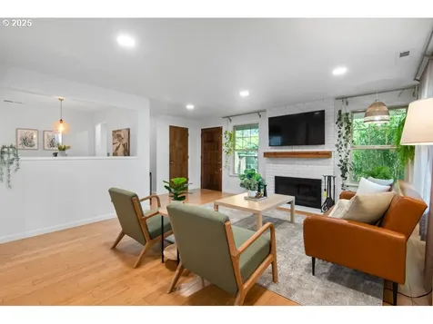 6327 SE 63rd Avenue Portland OR 97206
