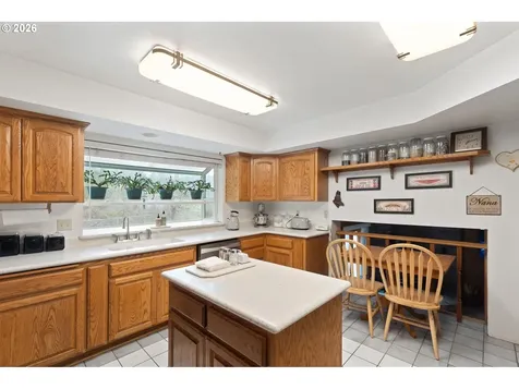 377 Fir Point Lane Glendale OR 97442