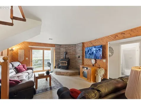 377 Fir Point Lane Glendale OR 97442