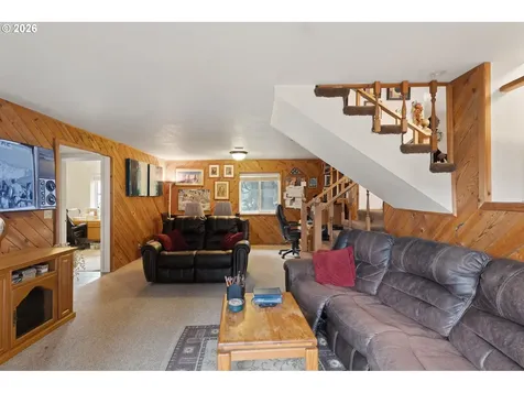 377 Fir Point Lane Glendale OR 97442