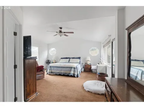 377 Fir Point Lane Glendale OR 97442
