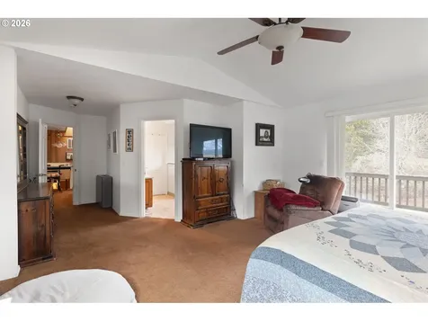 377 Fir Point Lane Glendale OR 97442
