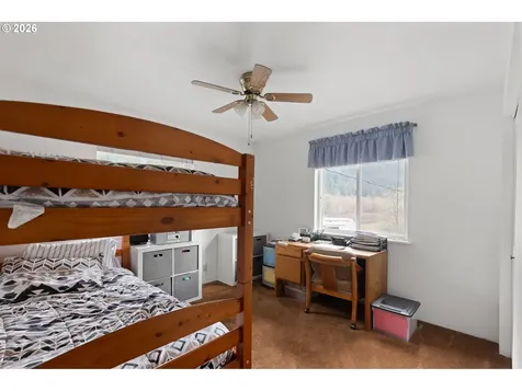 377 Fir Point Lane Glendale OR 97442