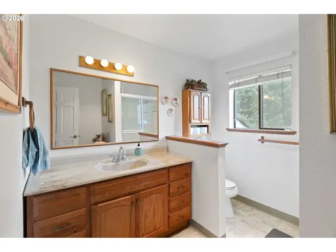377 Fir Point Lane Glendale OR 97442