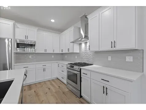 35471 Portland View Drive St. Helens OR 97051