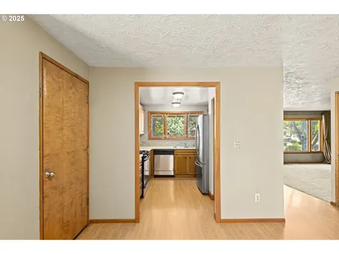 2301 SW 22nd Street Troutdale OR 97060