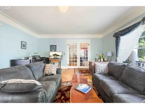 955 S 5th Street Coos Bay OR 97420