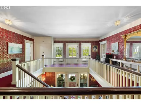 955 S 5th Street Coos Bay OR 97420