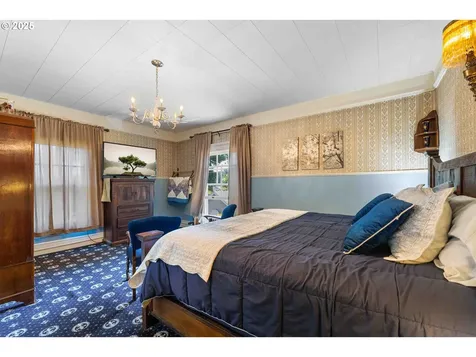 955 S 5th Street Coos Bay OR 97420