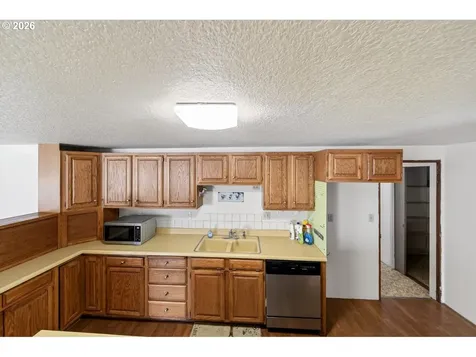 2130 Scottsburg West Road Scottsburg OR 97473