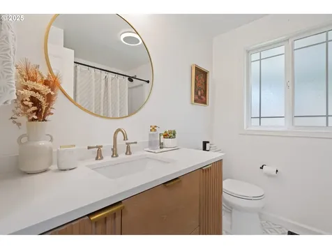 10134 SW 50th Avenue Portland OR 97219