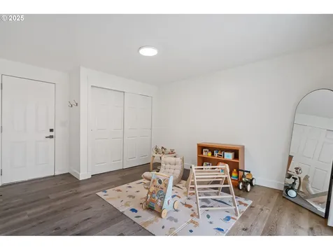 10134 SW 50th Avenue Portland OR 97219