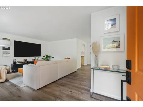 10134 SW 50th Avenue Portland OR 97219
