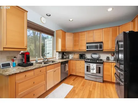5047 SW View Point Terrace Portland OR 97239
