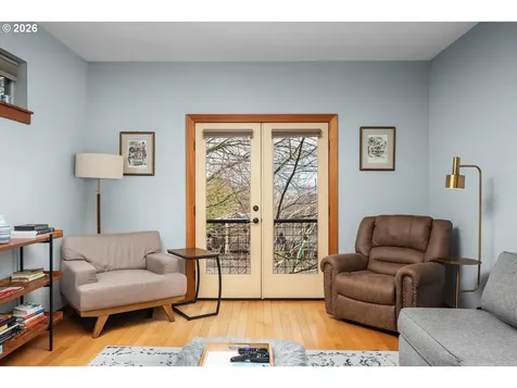 5047 SW View Point Terrace Portland OR 97239