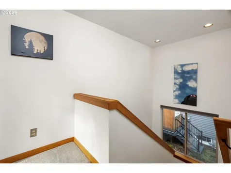 5047 SW View Point Terrace Portland OR 97239