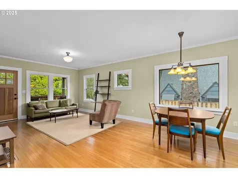 5834 NE 26th Avenue Portland OR 97211
