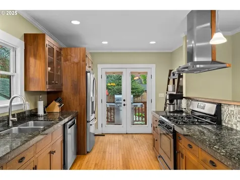 5834 NE 26th Avenue Portland OR 97211