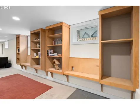5834 NE 26th Avenue Portland OR 97211