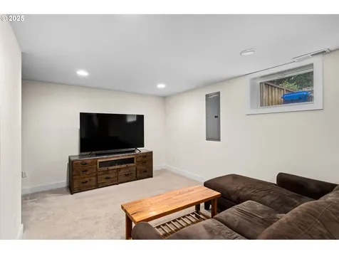 5834 NE 26th Avenue Portland OR 97211