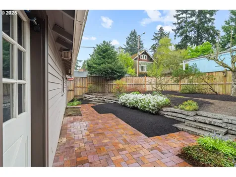5834 NE 26th Avenue Portland OR 97211