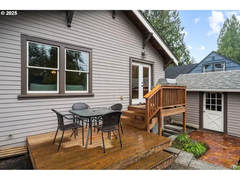 5834 NE 26th Avenue Portland OR 97211