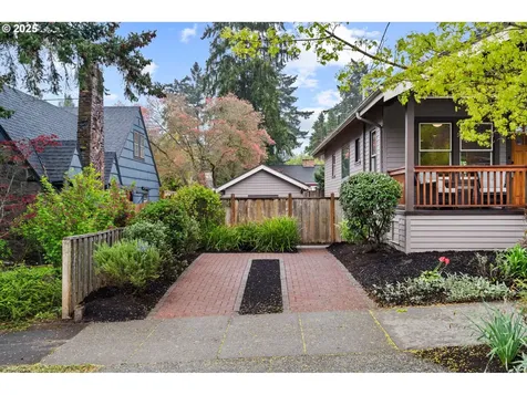 5834 NE 26th Avenue Portland OR 97211