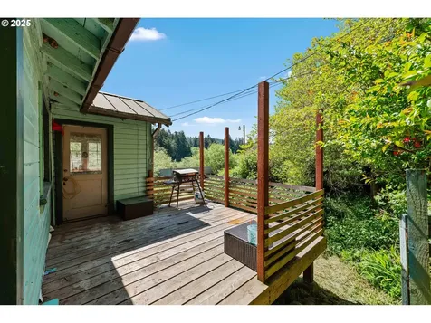93342 Upper Loop Road Coos Bay OR 97420