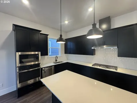 16916 SW Cairn Lane King City OR 97140