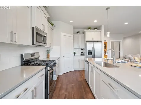 8707 N 1st Street Ridgefield WA 98642
