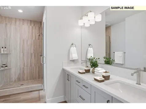 1315 E Luna Street Newberg OR 97132